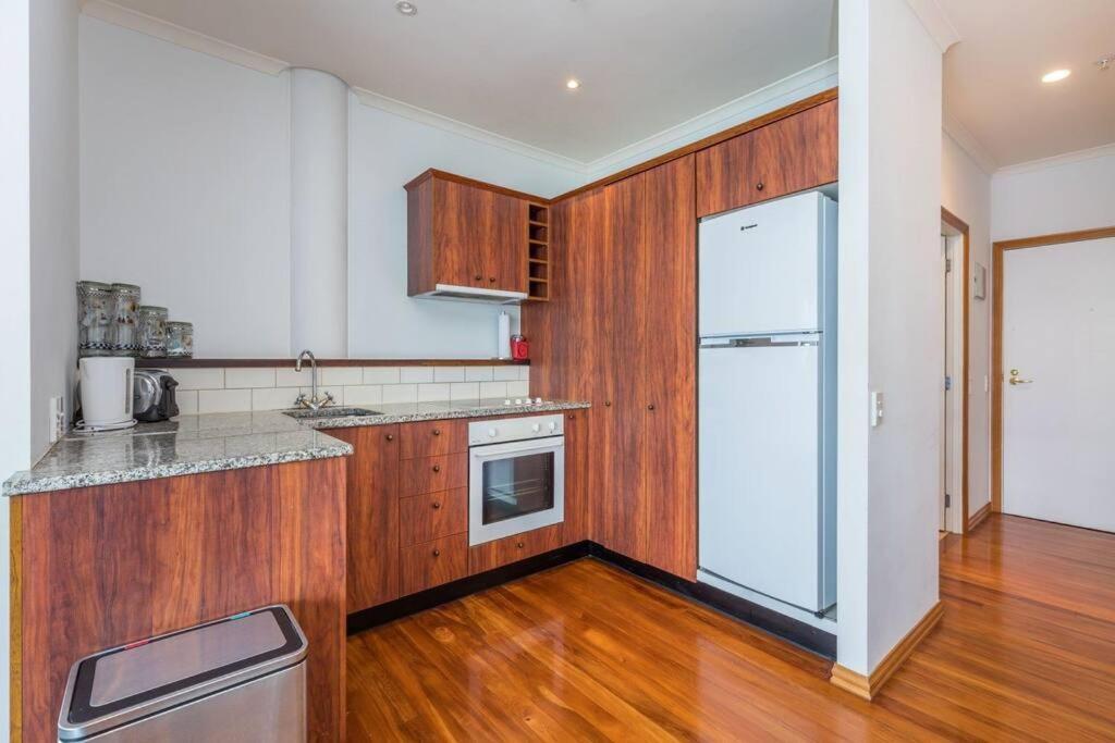 Seaview Waterfront Hotel Apt Auckland Buitenkant foto