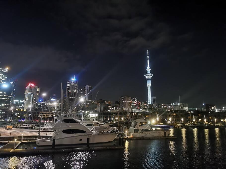 Seaview Waterfront Hotel Apt Auckland Buitenkant foto