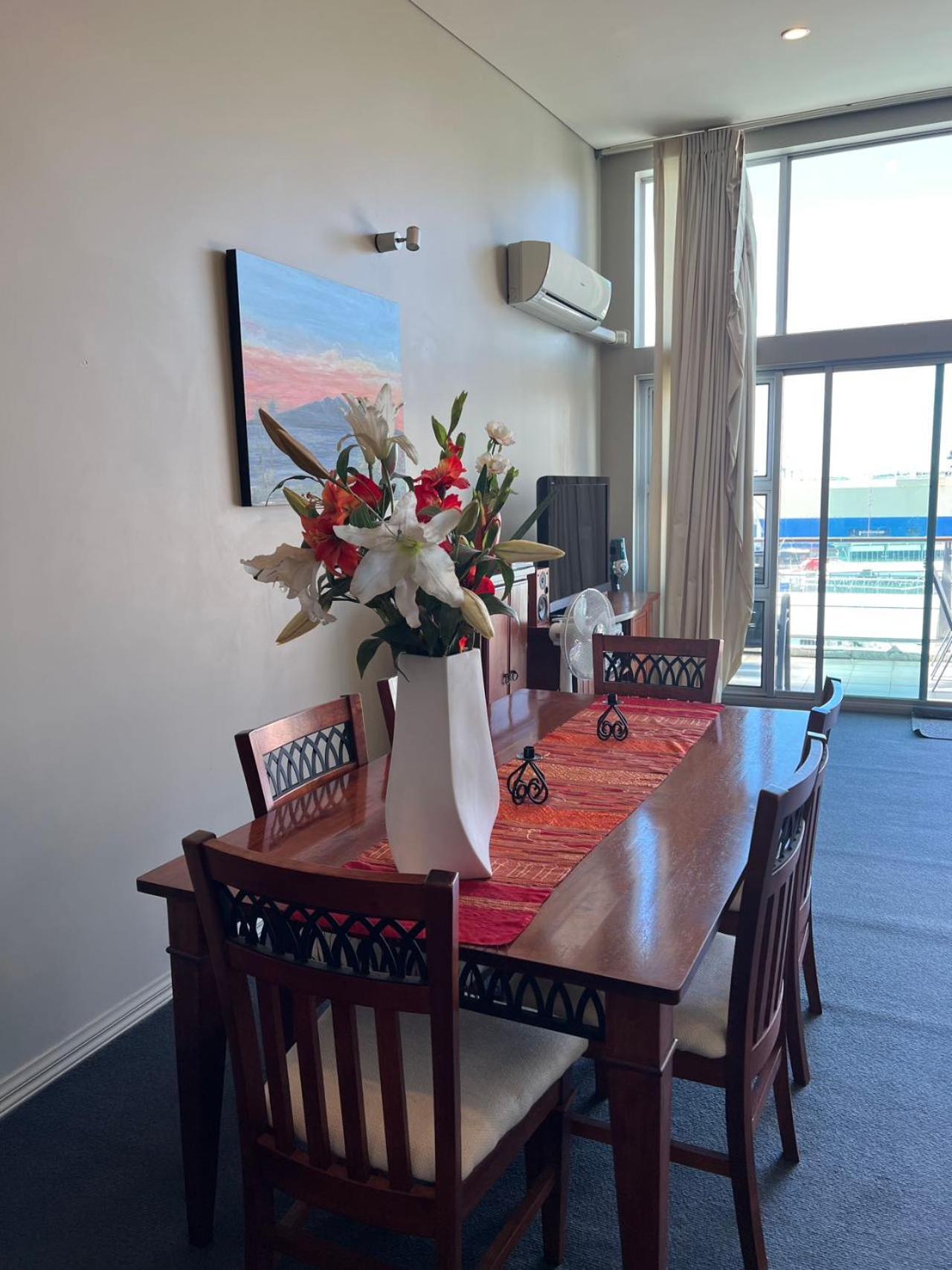 Seaview Waterfront Hotel Apt Auckland Buitenkant foto